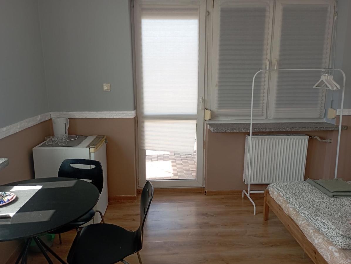 Pokoje Targowek Guest house Warsaw